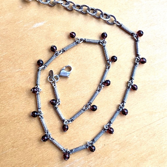 Silver necklace with dark burgundy beads - Picture 3 of 7